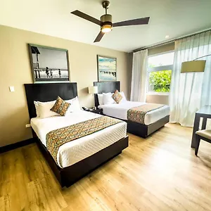 R Hotel